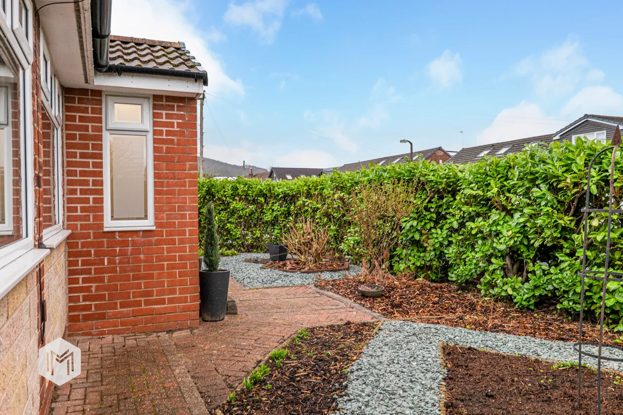 Stretton Road, Greenmount, Bury, BL8 4DF, photo 27