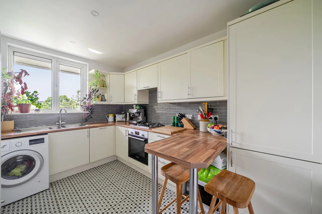 Elmworth Grove, SE21, photo 16