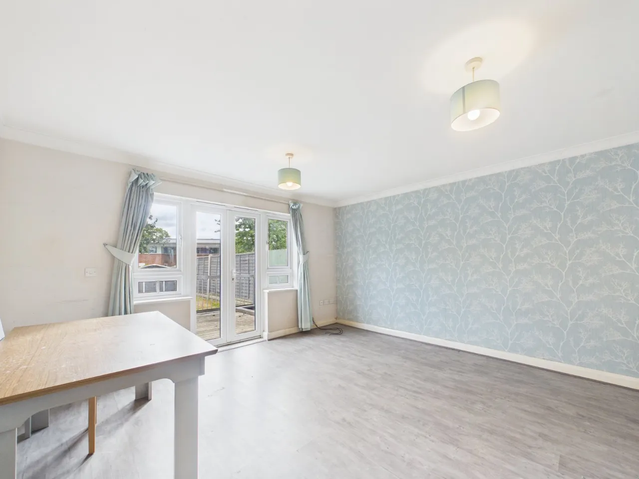 Norbury Road, Feltham, TW13, photo 2
