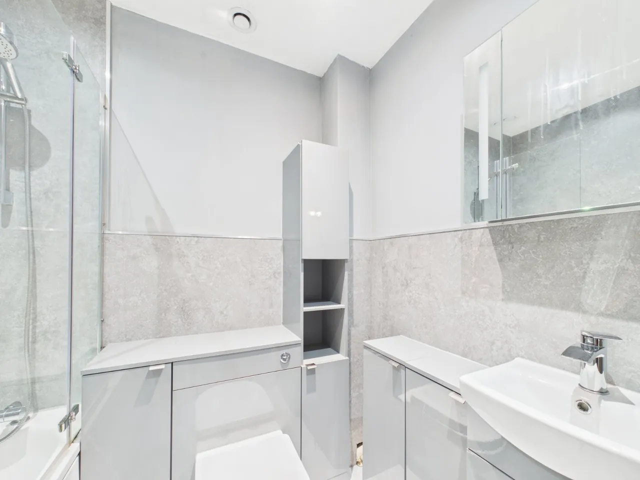 Norbury Road, Feltham, TW13, photo 10