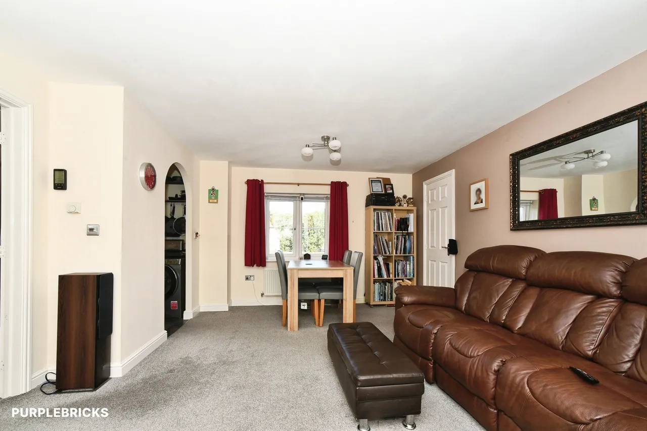 Mazurek Way, Swindon, SN25, photo 4