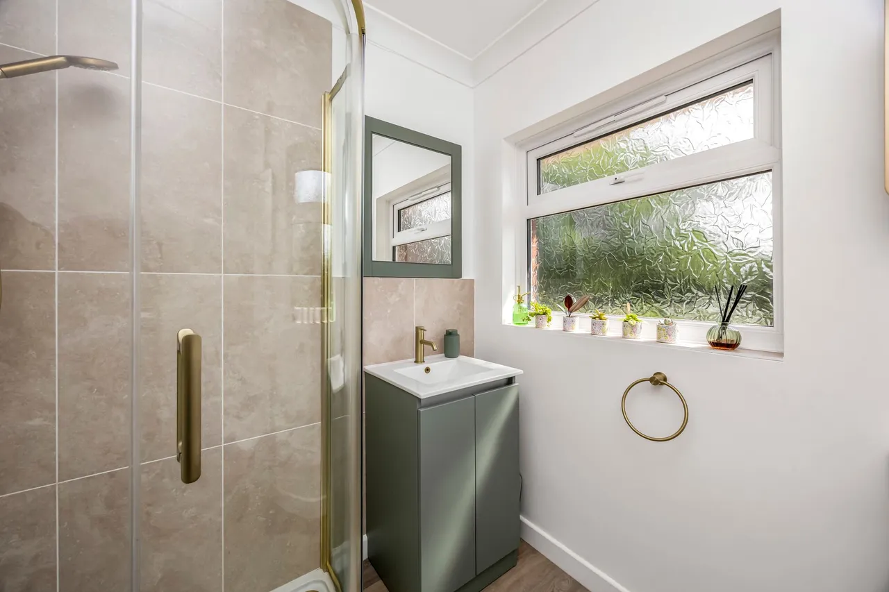 Furze Road, Rudgwick, RH12, photo 12