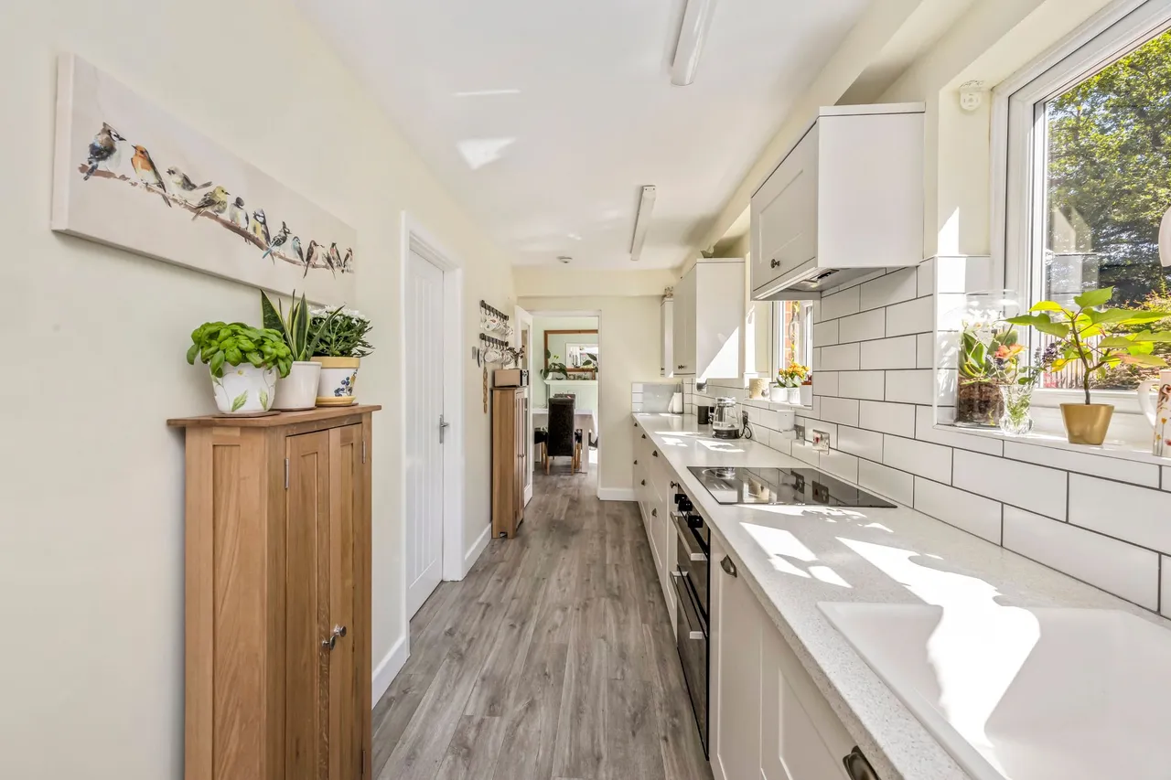 Furze Road, Rudgwick, RH12, photo 8