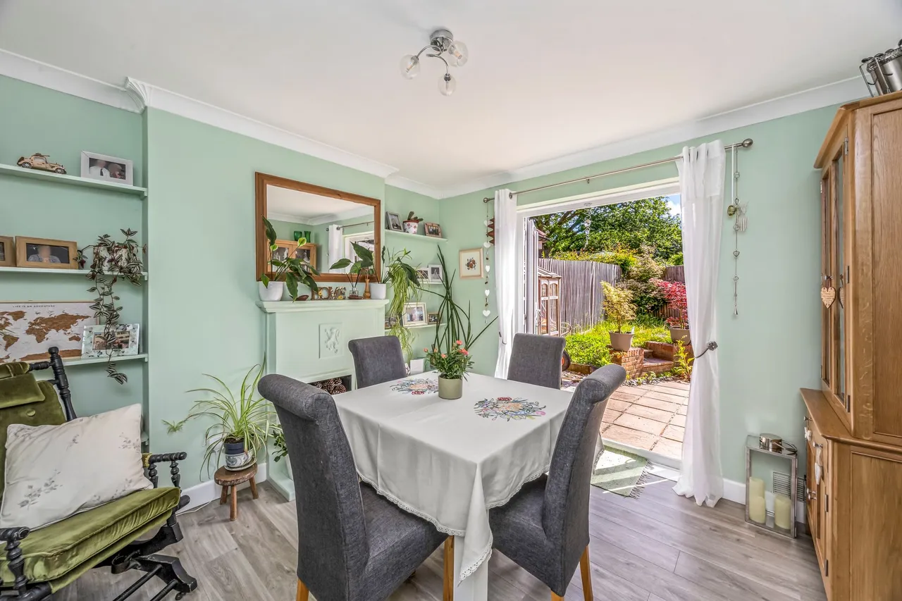 Furze Road, Rudgwick, RH12, photo 2