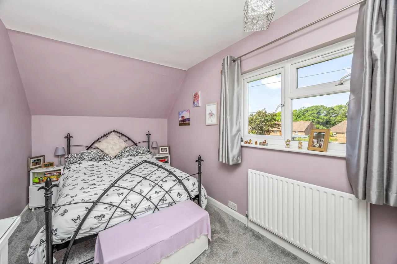 Furze Road, Rudgwick, RH12, photo 13