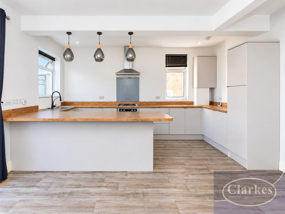 Markham Road, Charminster, photo 5