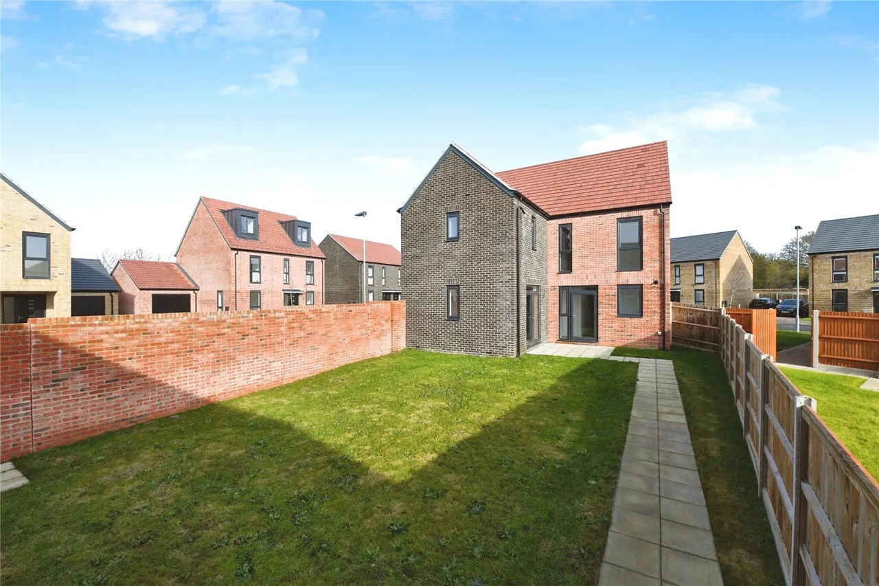 Southfields, Conrad Road, Witham, CM8, photo 12