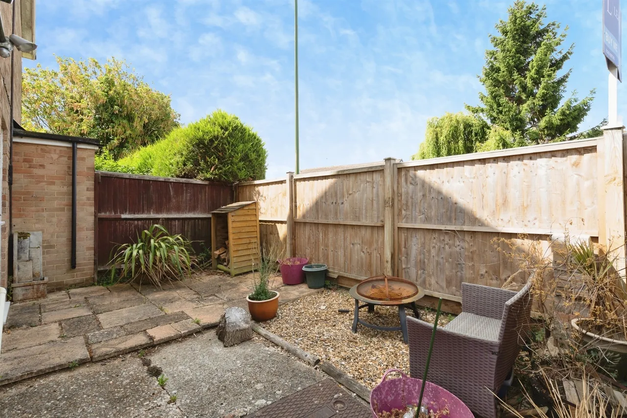 Elm Road, Westergate, PO20, photo 13
