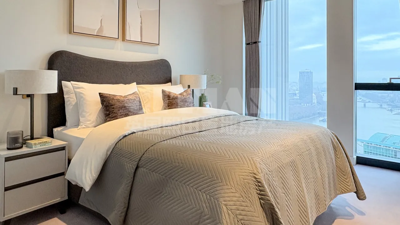 Nine Elms Lane, London, SW8, photo 16