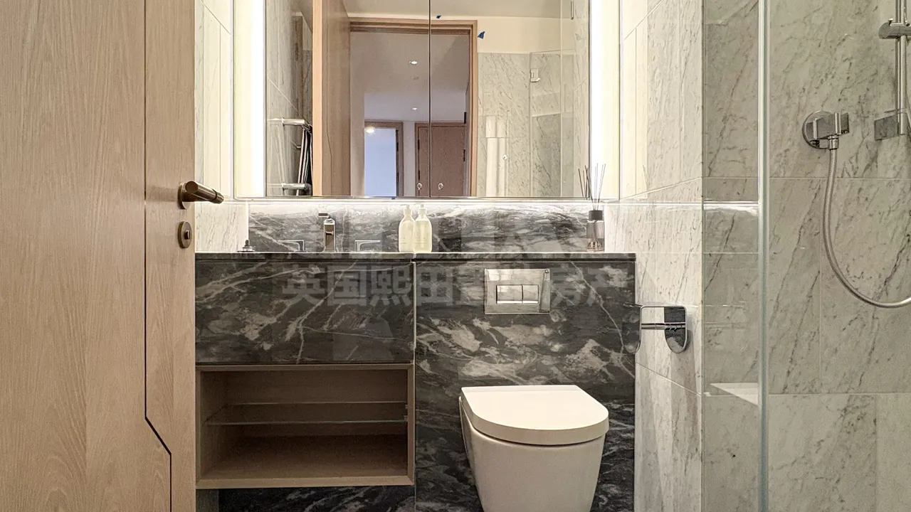 Nine Elms Lane, London, SW8, photo 9