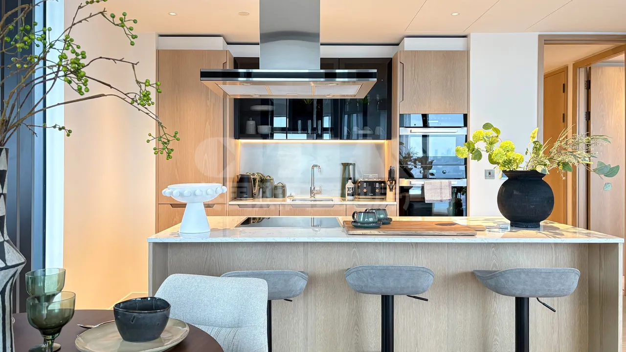 Nine Elms Lane, London, SW8, photo 8