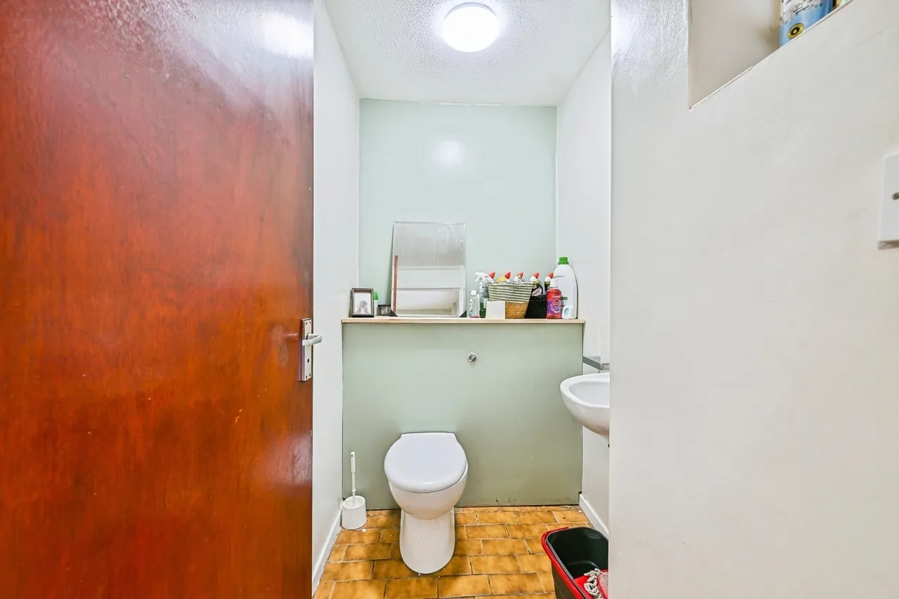 Soudan Drive, Nottingham, Nottinghamshire, NG2, photo 9