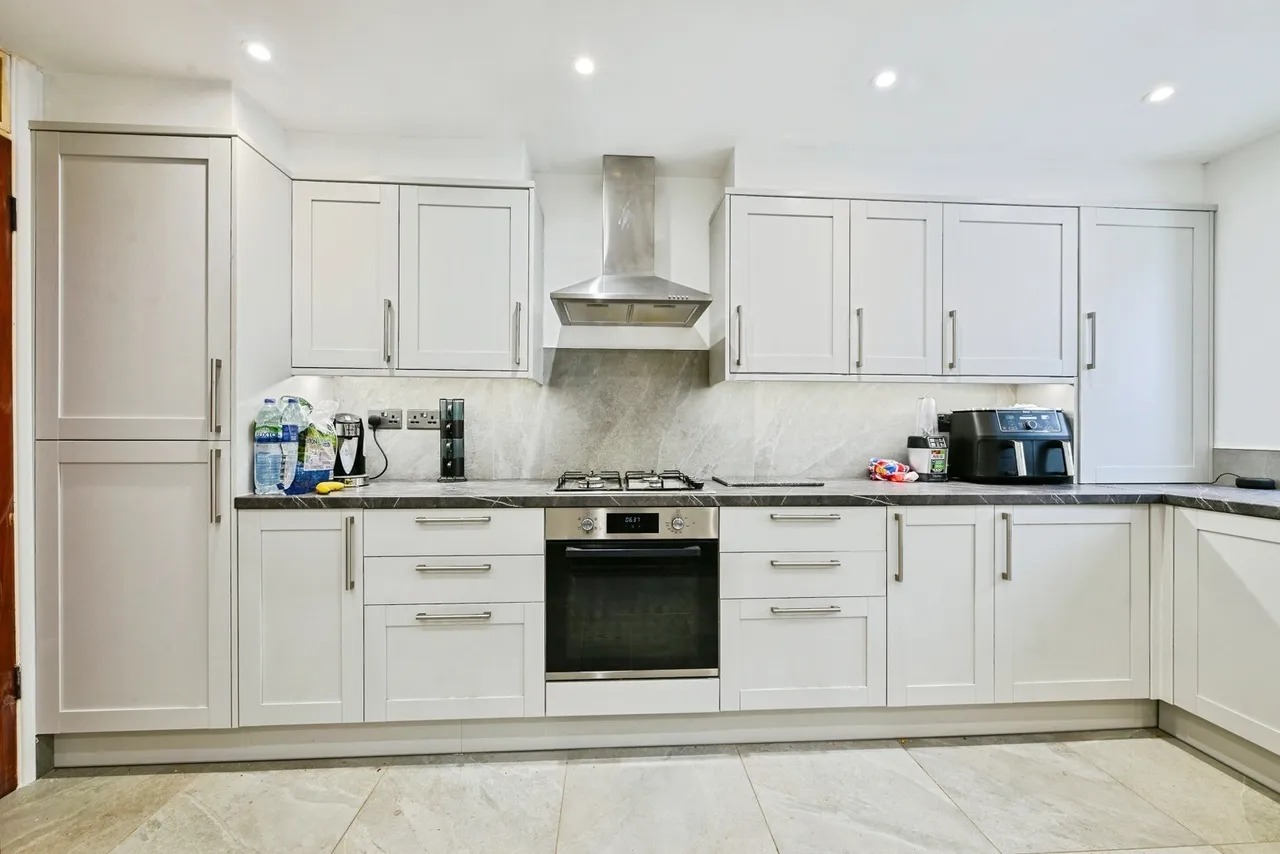 Soudan Drive, Nottingham, Nottinghamshire, NG2, photo 3