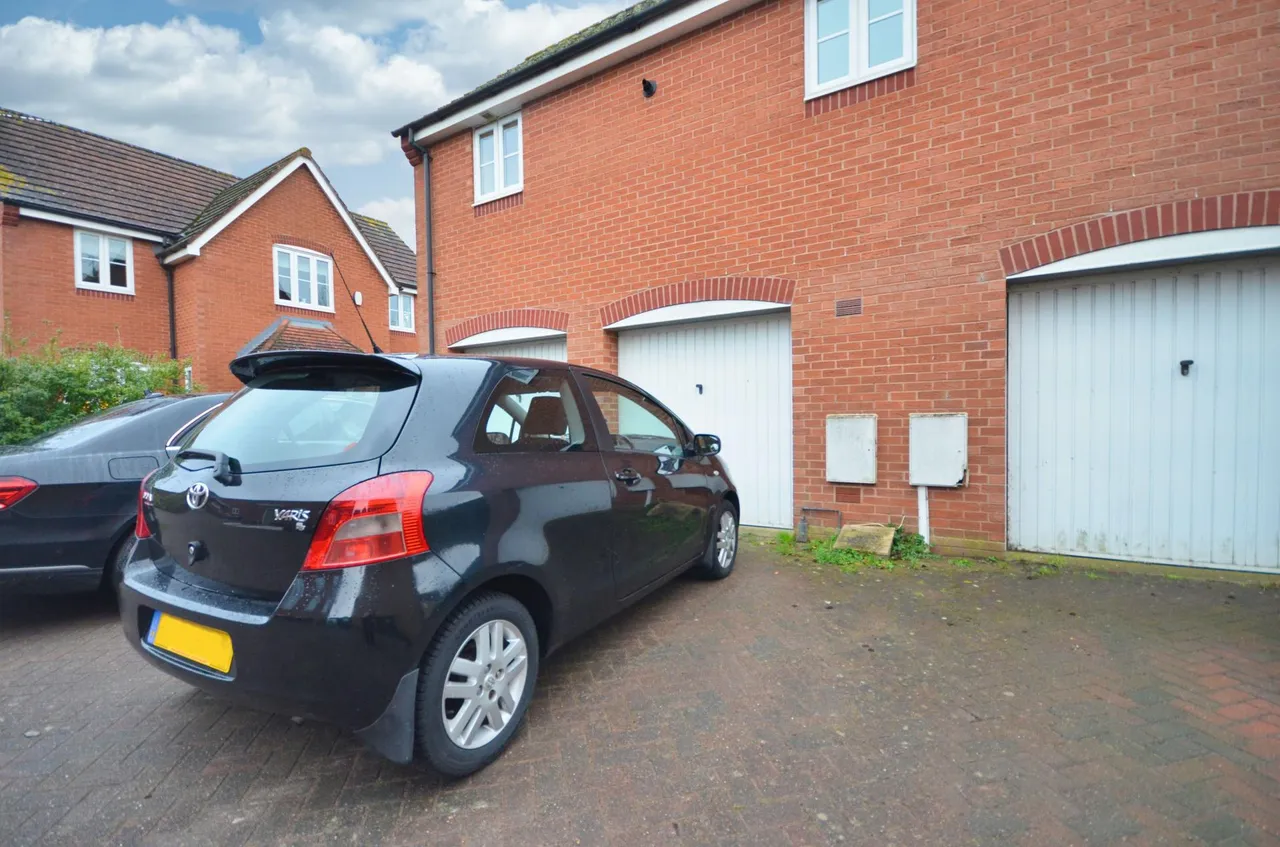 Chequers Close, Corby, NN18, photo 6