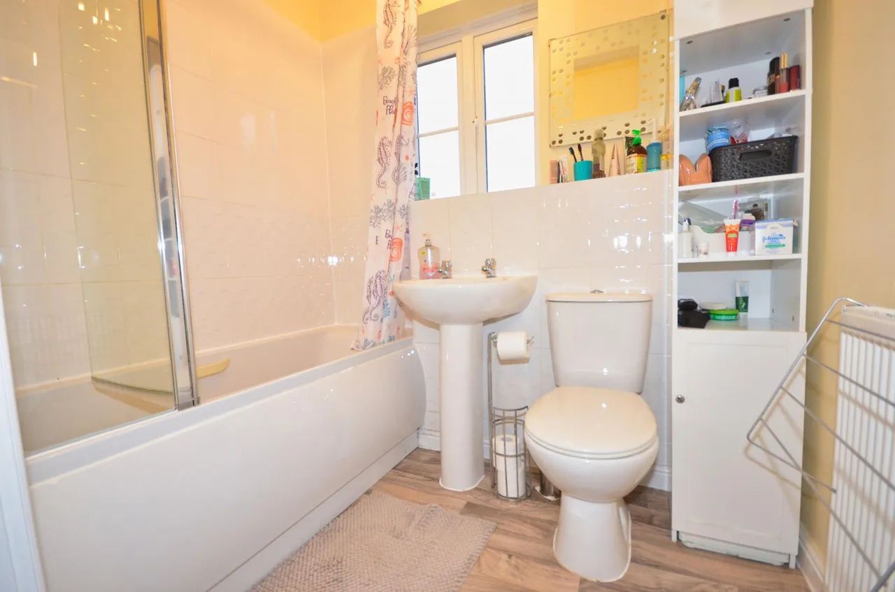Chequers Close, Corby, NN18, photo 5