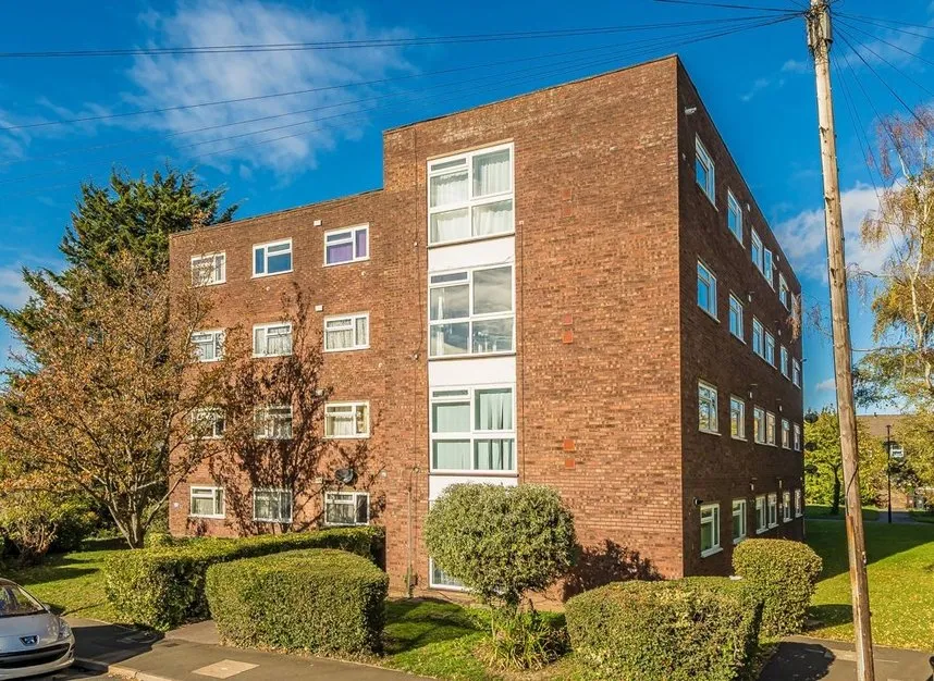 2 bed flat to rent, St. Christophers Close, Isleworth, TW7