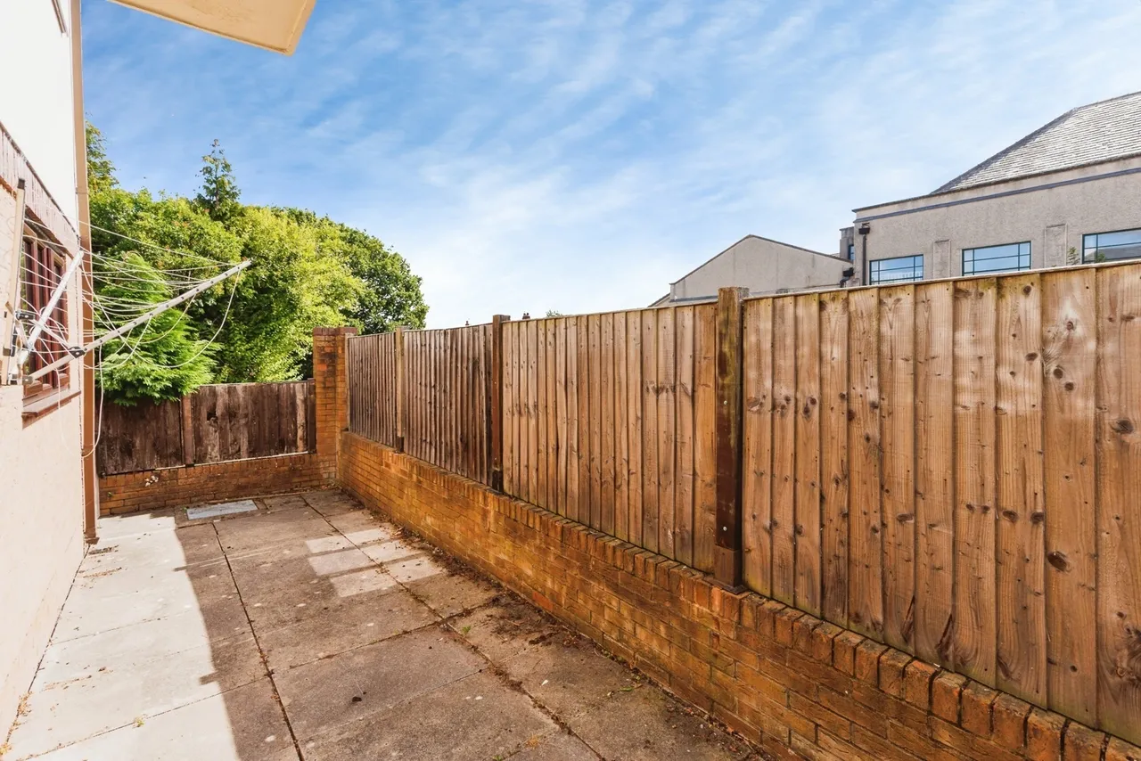 Box Lane, Wrexham, LL12, photo 10