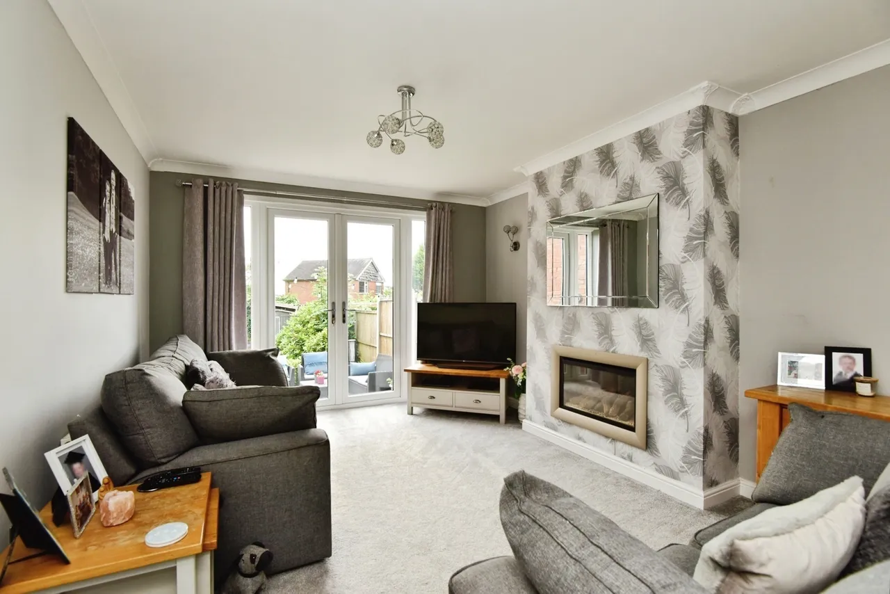 Horton Drive, Stoke-on-Trent, Staffordshire, ST3, photo 5