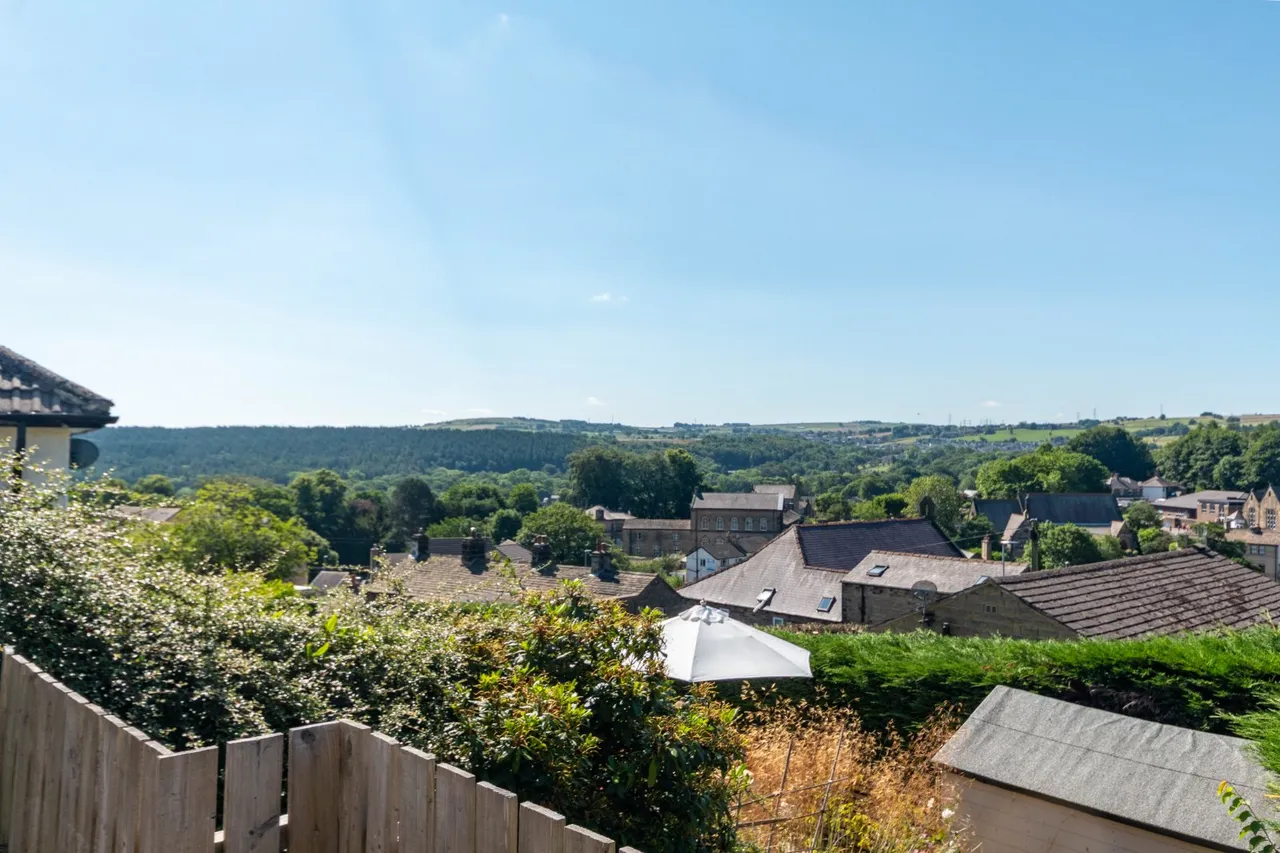 Moor Edge, Harden, BD16, photo 14