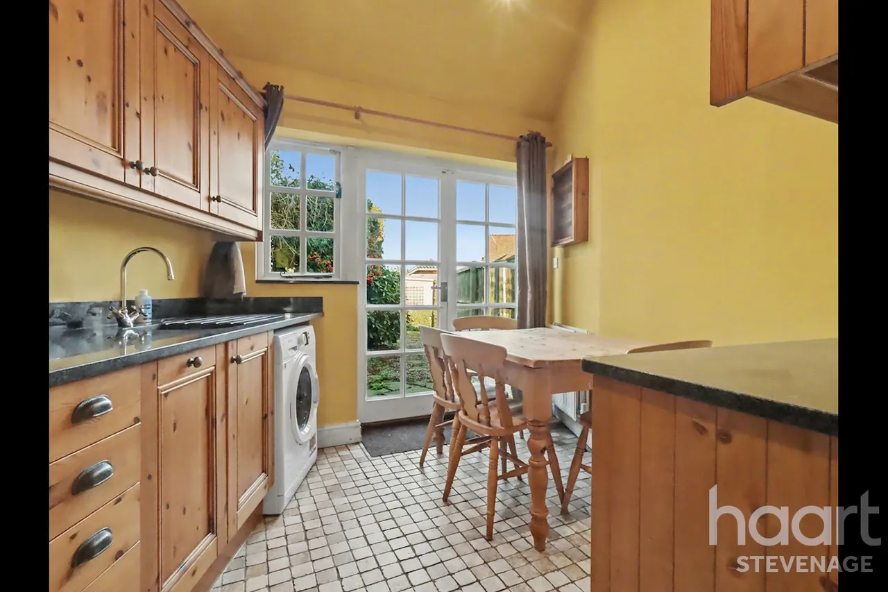 High Street, Hitchin, SG4, photo 4