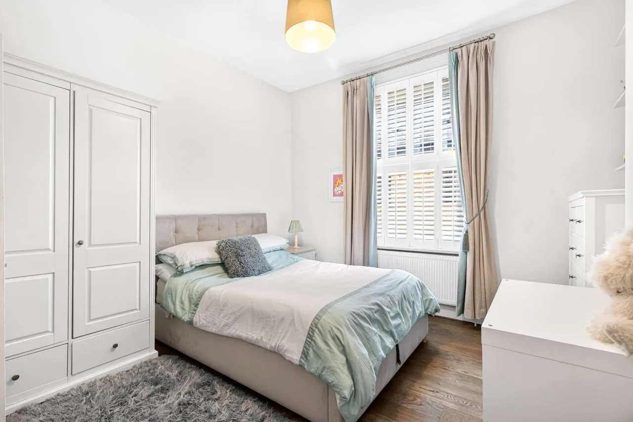 Stag Lane, Buckhurst Hill, Essex, IG9 5TD, photo 11