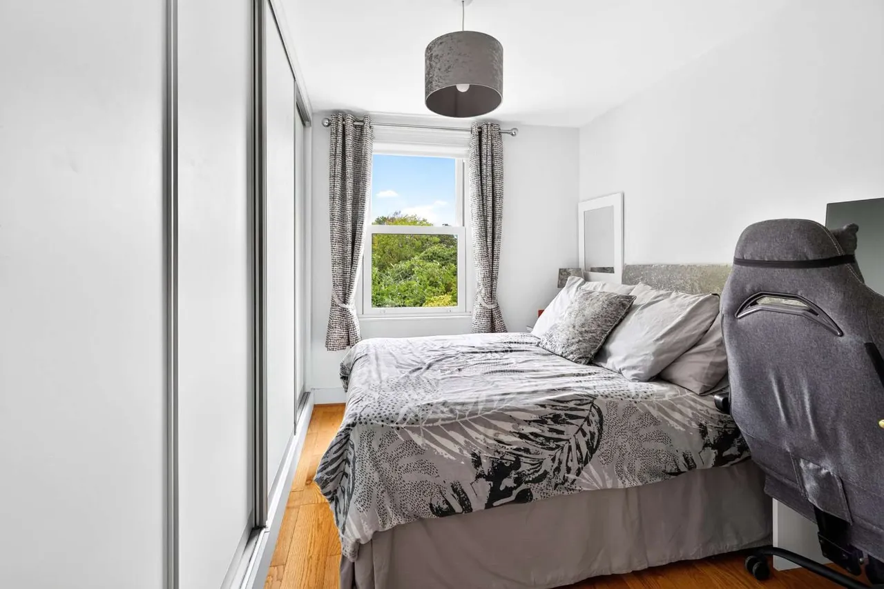 Stag Lane, Buckhurst Hill, Essex, IG9 5TD, photo 12