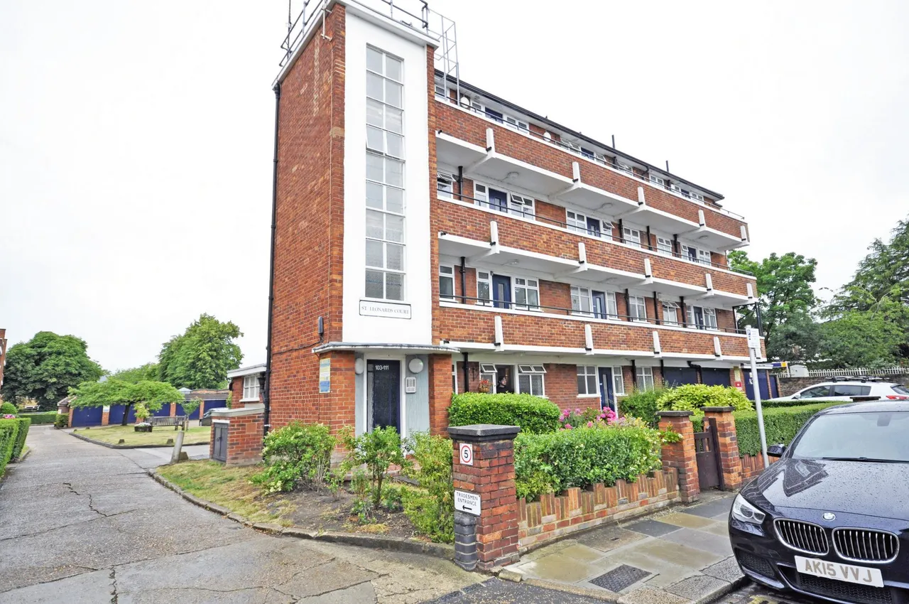 1 bed property to rent — St Leonards Road, Mortlake, SW14 7LS