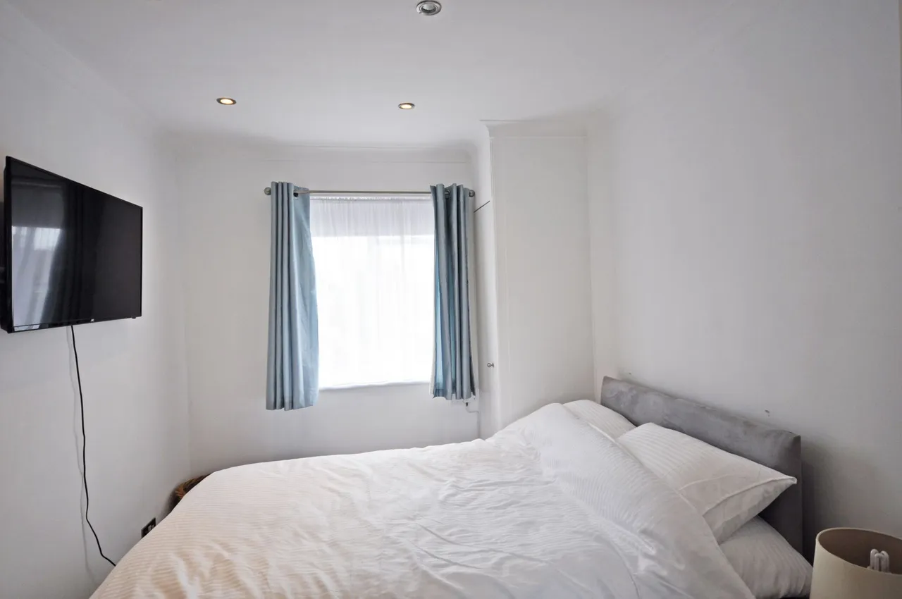 St Leonards Road, Mortlake, SW14 7LS, photo 4