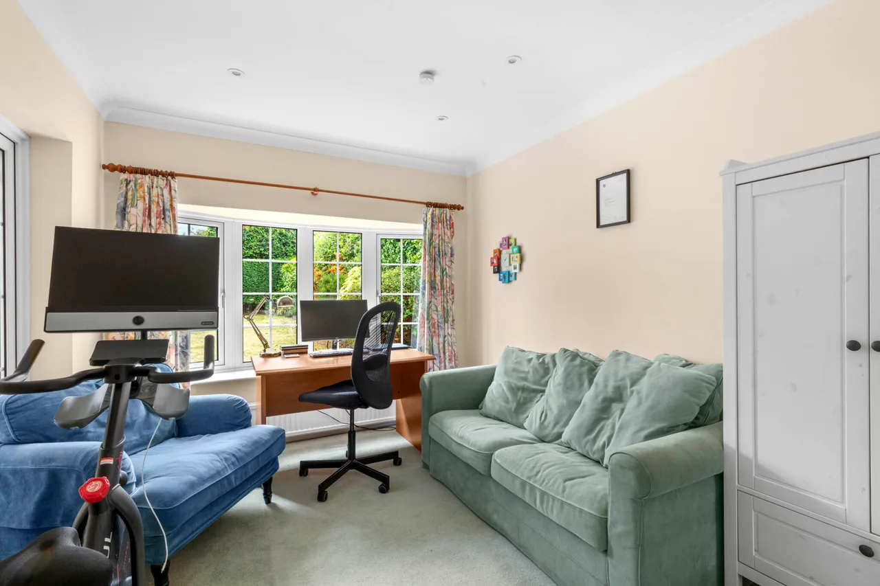 New Road, Penn, HP10, photo 10