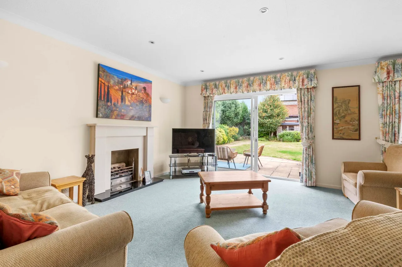 New Road, Penn, HP10, photo 6