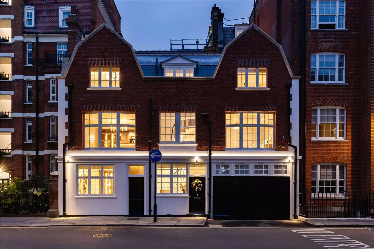 Binney Street, Mayfair, London, W1K 5BD, photo 2