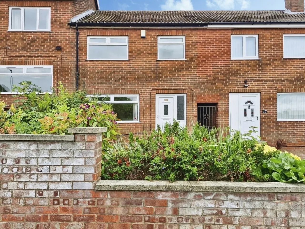 3 bed house to rent — Beecroft Close, Leeds