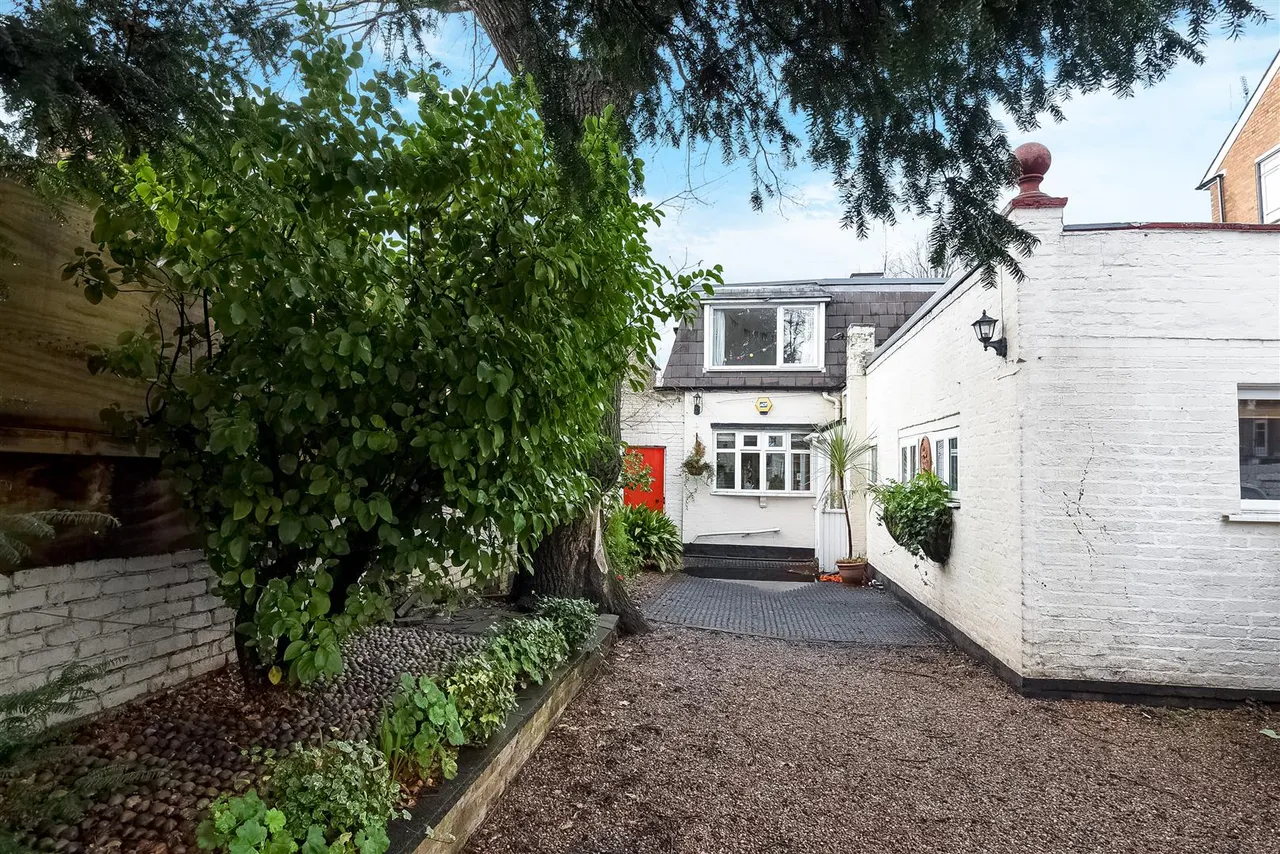 4 bed house to rent, Castelnau, Barnes, SW13