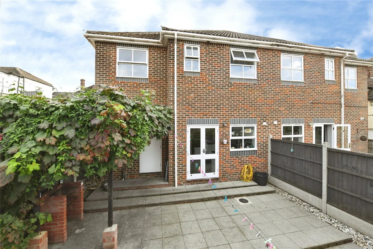 Victoria Road, Warley, CM14, photo 12