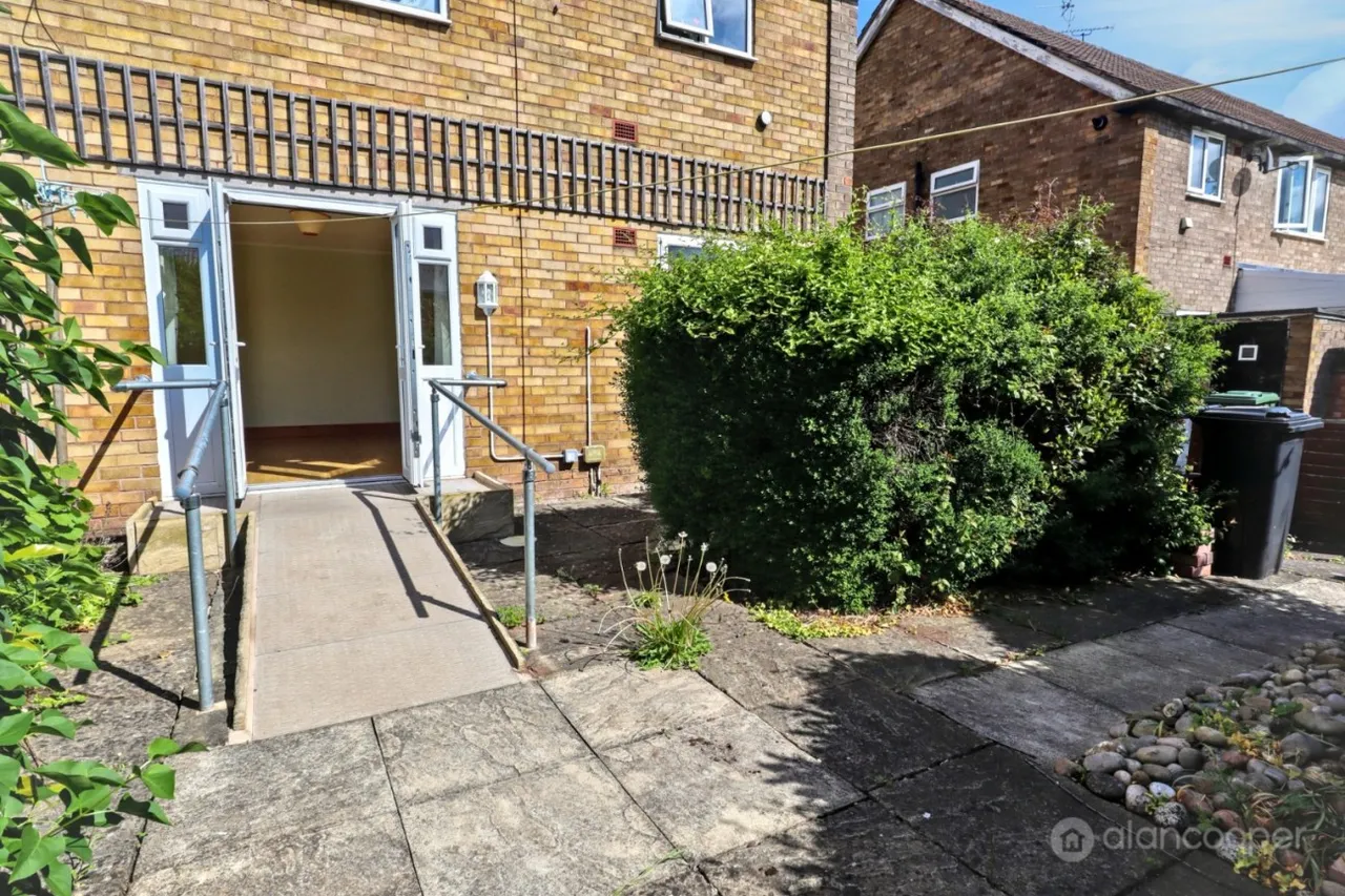 Oaston Road, Nuneaton, CV11, photo 14