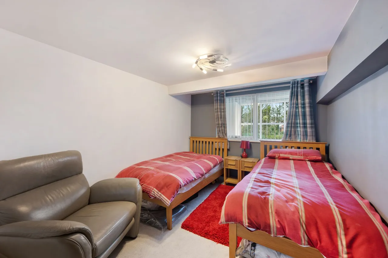Blackburn Road, Bolton, photo 9