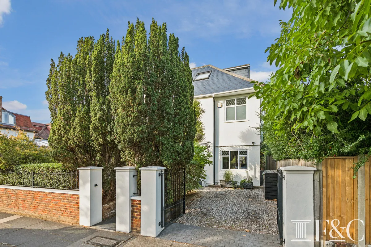 Suffolk Road, London, SW13, photo 28