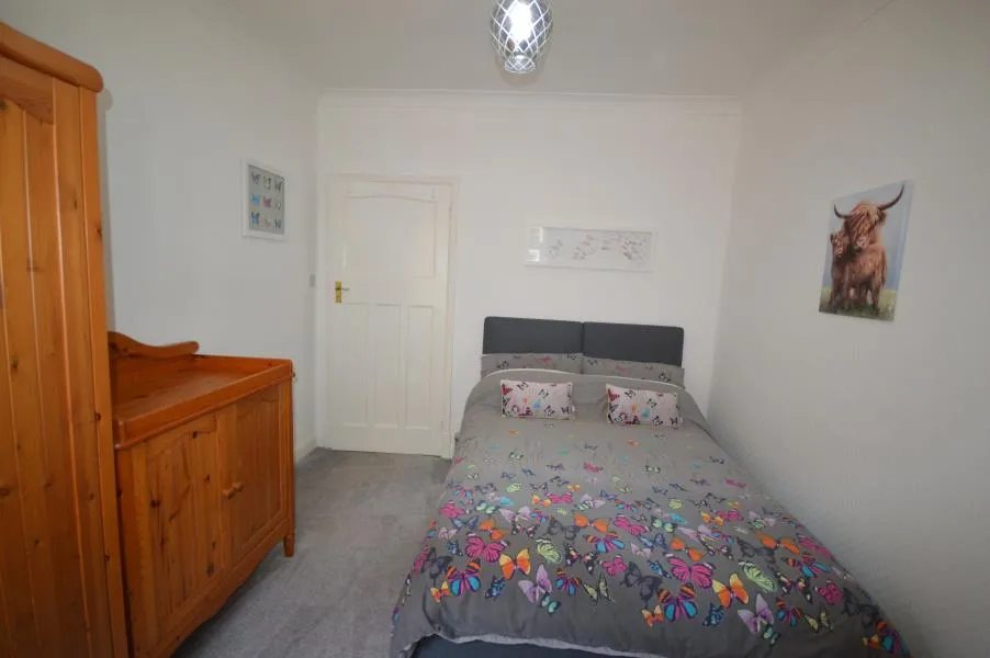 Priorslee Road, Snedshill, photo 7