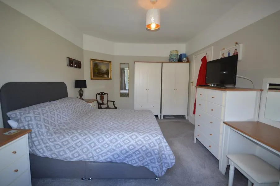 Priorslee Road, Snedshill, photo 15