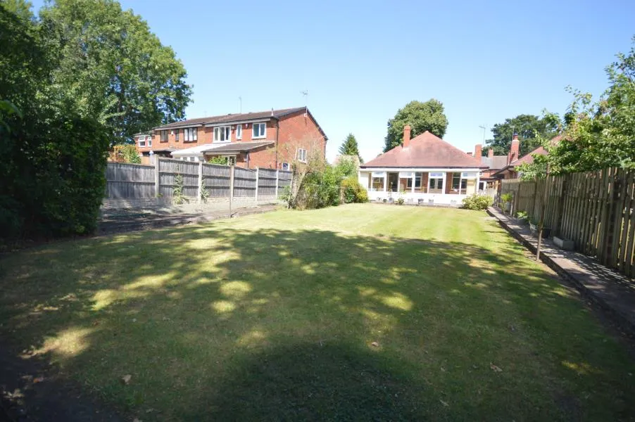 Priorslee Road, Snedshill, photo 11