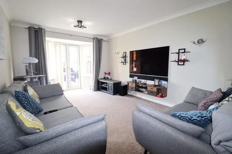 Whalley Drive, Bletchley, Milton Keynes, Buckinghamshire, MK3 6HS, photo 5