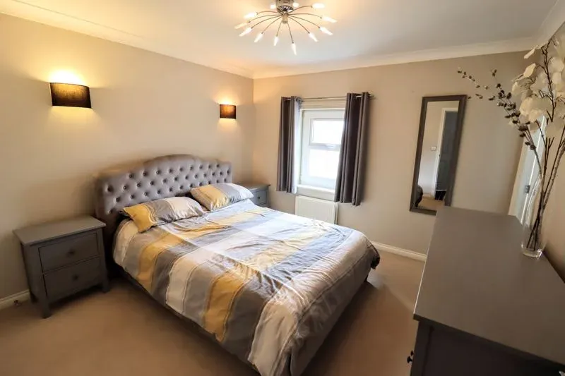 Whalley Drive, Bletchley, Milton Keynes, Buckinghamshire, MK3 6HS, photo 10