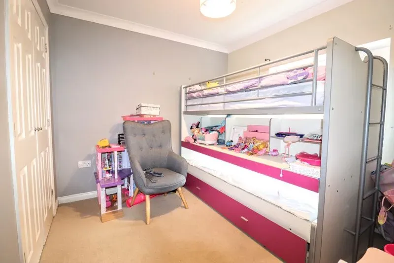 Whalley Drive, Bletchley, Milton Keynes, Buckinghamshire, MK3 6HS, photo 18