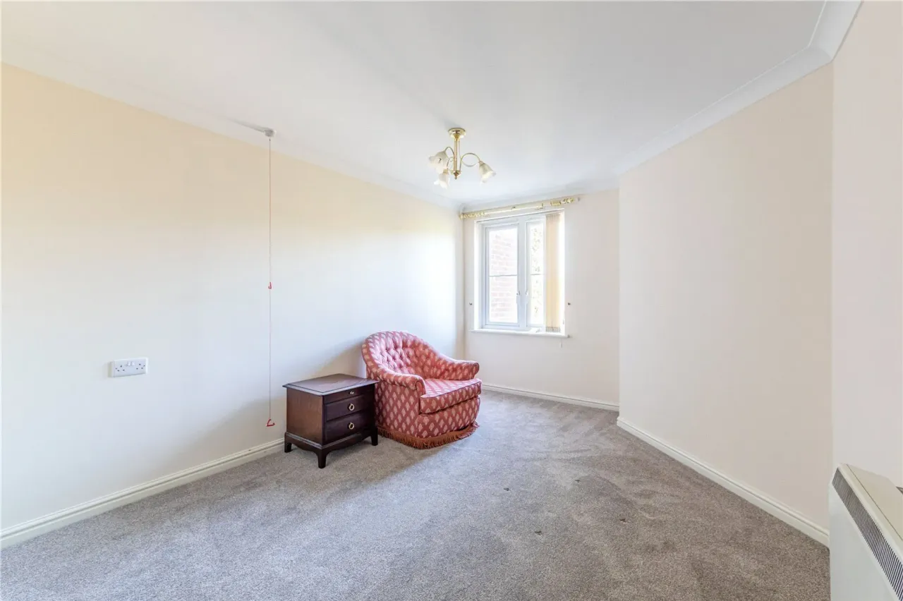 Oyster Lane, Byfleet, West Byfleet, S..., photo 2