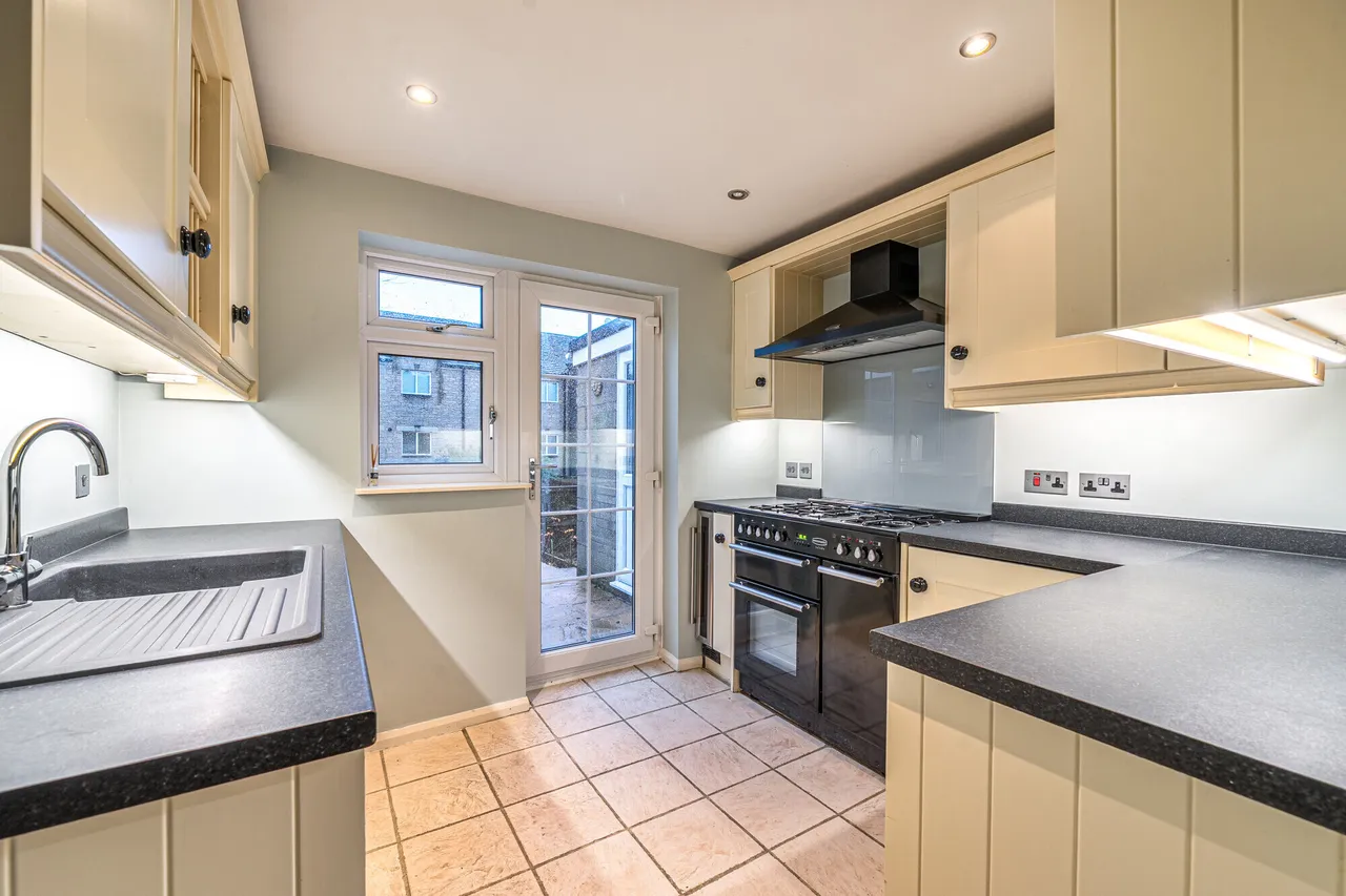 Churchill Way, Painswick, Stroud, GL6, photo 4