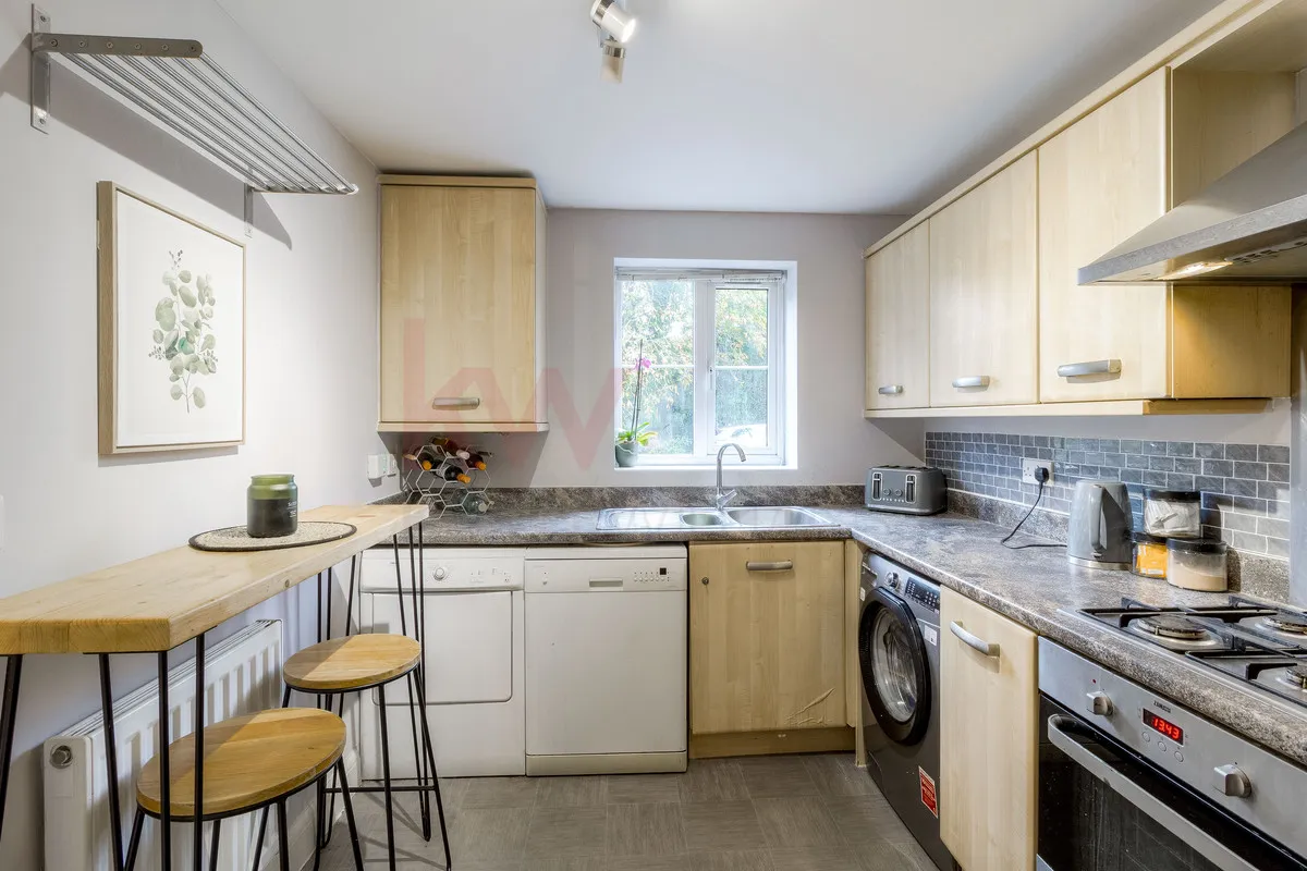 Daventry, NN11, photo 7