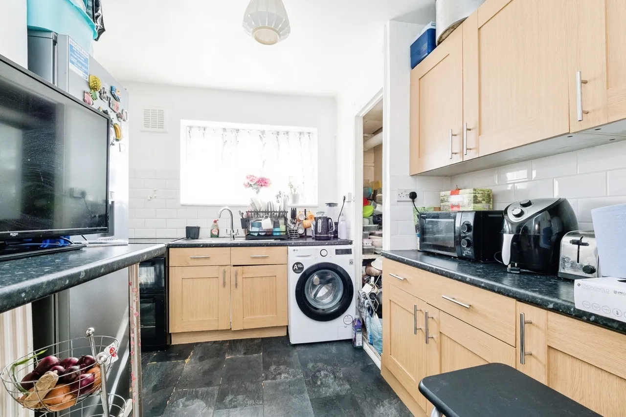 Broxburn Drive, South Ockendon, RM15, photo 2