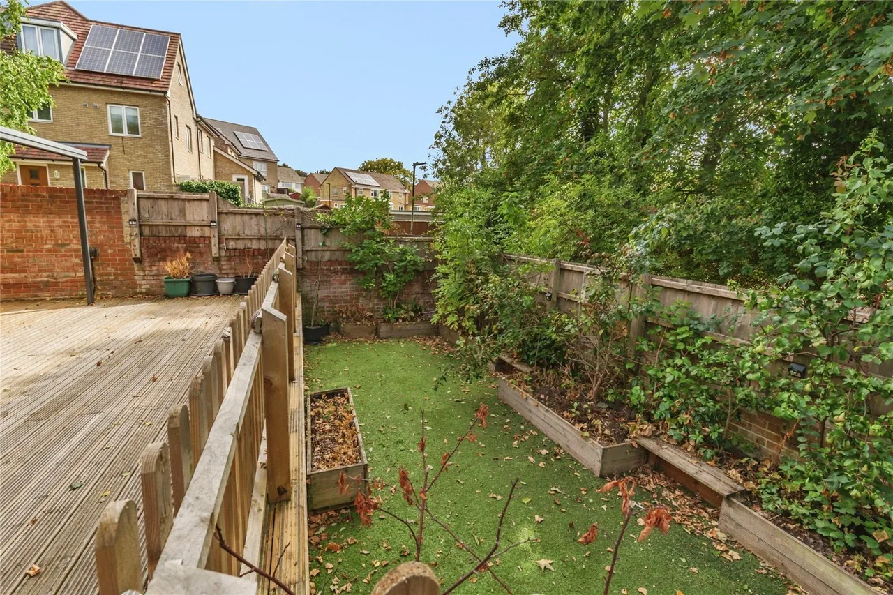 Consort Gardens, East Cowes, PO32, photo 6