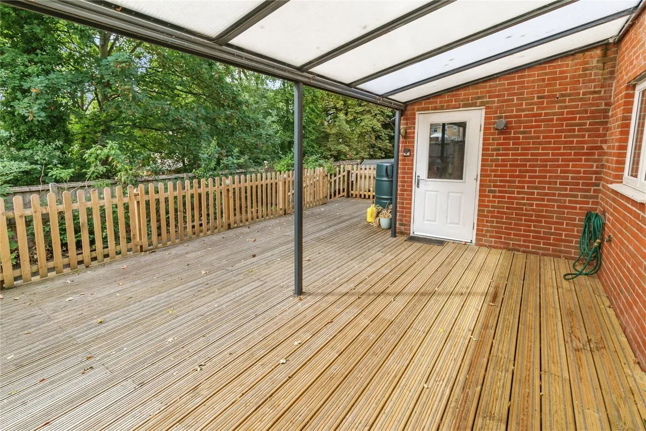 Consort Gardens, East Cowes, PO32, photo 4