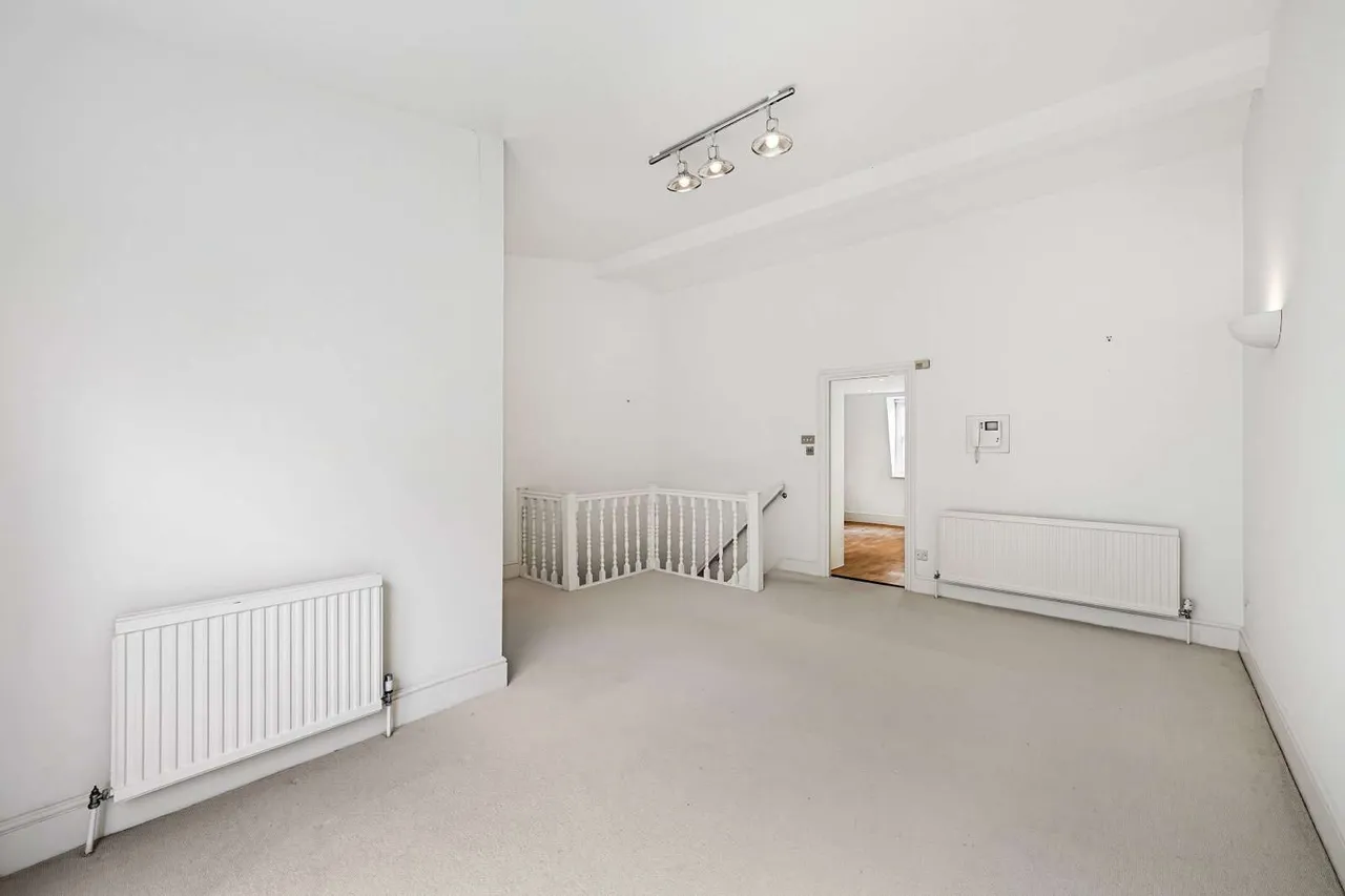 Wimpole Mews, London, W1G, photo 11